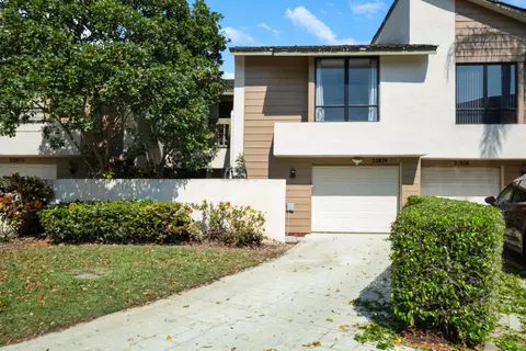 22874 Ironwedge Dr, Boca Raton, FL 33433