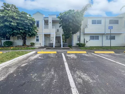 3421 NW 44th St #204, Lauderdale Lakes, FL 33309