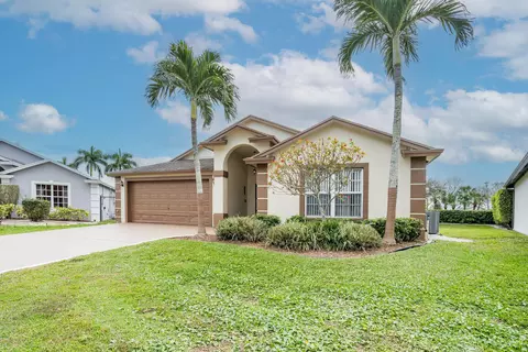 236 Malibu Cir, Greenacres, FL 33413