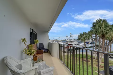1200 Marine Way #G12, North Palm Beach, FL 33408