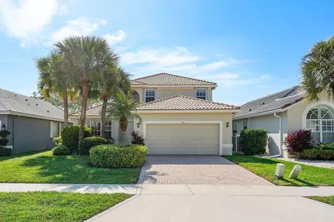 7766 Monarch Ct, Delray Beach, FL 33446