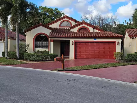 147 Island Way, Greenacres, FL 33413