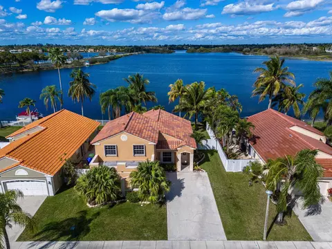 17481 NW 12th St, Pembroke Pines, FL 33029