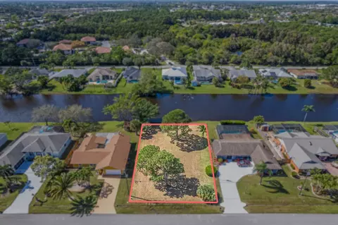 2414 SE Marius St, Port St Lucie, FL 34952