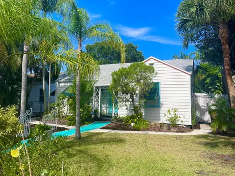 706 N Ocean Breeze, Lake Worth, FL 33460