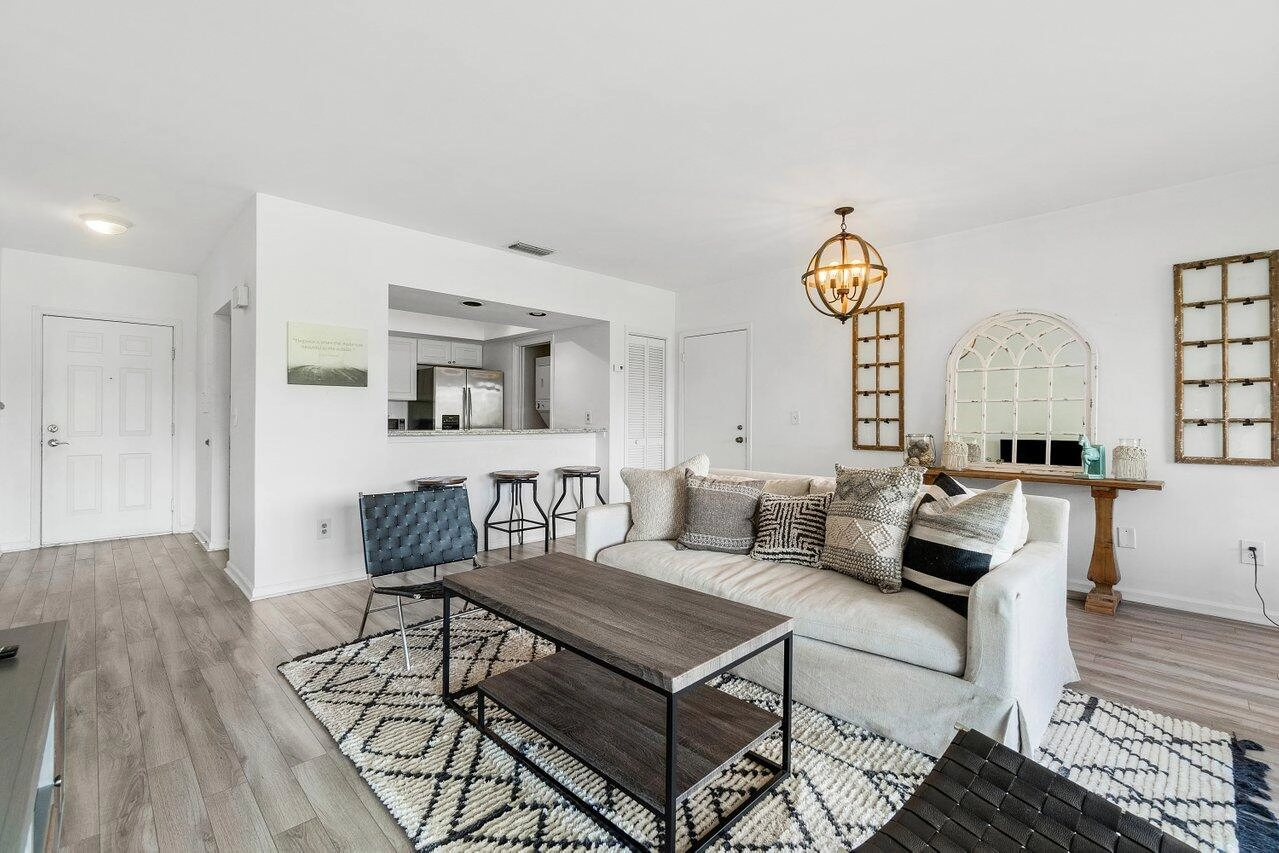 13334 Polo Club Rd Unit 304  