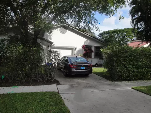 523 NE 47th St, Boca Raton, FL 33431