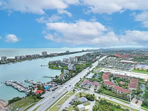 204 Del Sol Cir, Tequesta, FL 33469