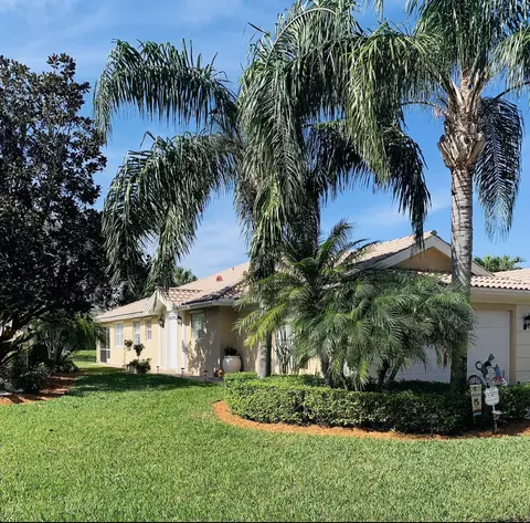 5041 Magnolia Bay Cir, Palm Beach Gardens, FL 33418