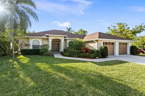 1925 36th Ave, Vero Beach, FL 32960