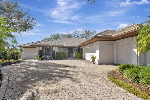5845 SE Oakmont Pl, Stuart, FL 34997