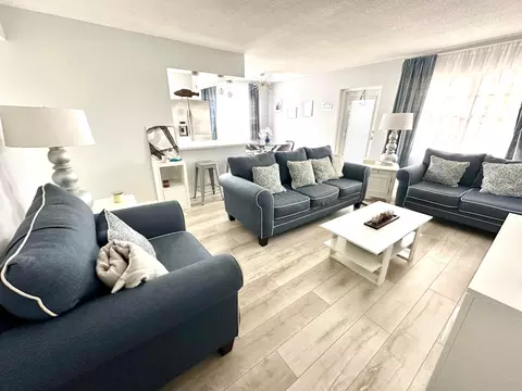 78 Bedford C, West Palm Beach, FL 33417