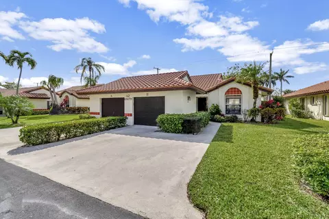 10679 Palm Leaf Dr #B, Boynton Beach, FL 33437