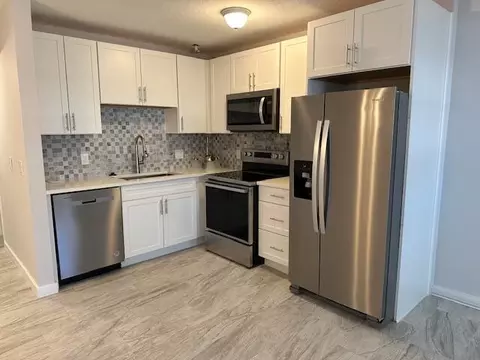 227 Farnham J #227, Deerfield Beach, FL 33442