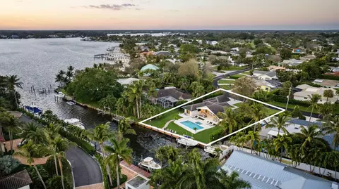 19 River Dr, Jupiter, FL 33469