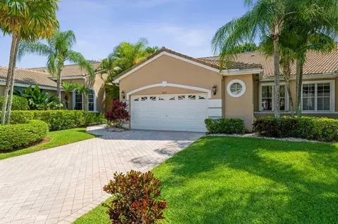 4517 Carlton Golf Dr, Lake Worth, FL 33449