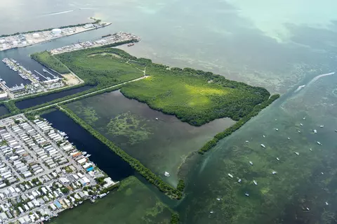 7000 5th St, Key West, FL 33040