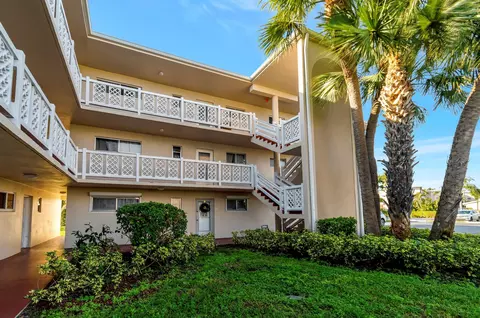 2682 S Garden Dr #311, Lake Worth, FL 33461