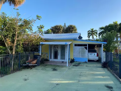 123 N Las Olas Dr, Jensen Beach, FL 34957