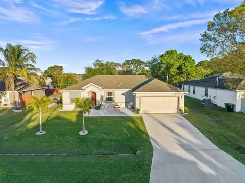 2457 SW Mountwell St, Port Saint Lucie, FL 34984