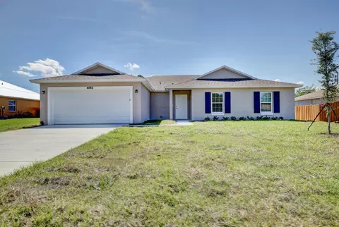 522 SW Sansom Ln, Port Saint Lucie, FL 34953
