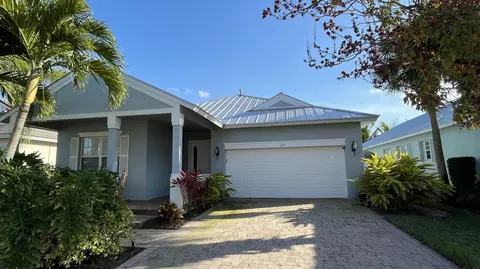 125 SW Swann Mill Cir, Port Saint Lucie, FL 34986