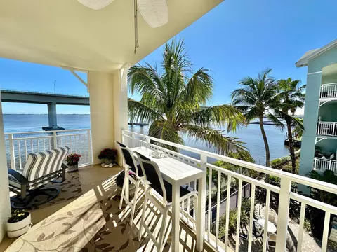 275 NW Flagler Ave #304, Stuart, FL 34994