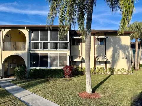 5839 La Pinata Blvd #D-1, Greenacres, FL 33463