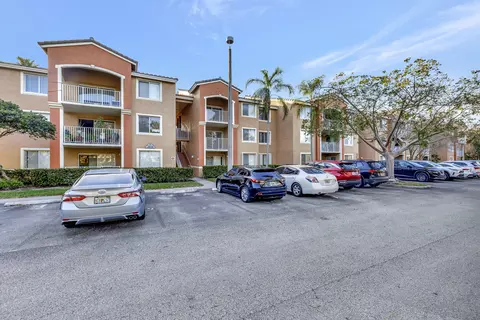 3854 Lyons #203-5, Coconut Creek, FL 33073