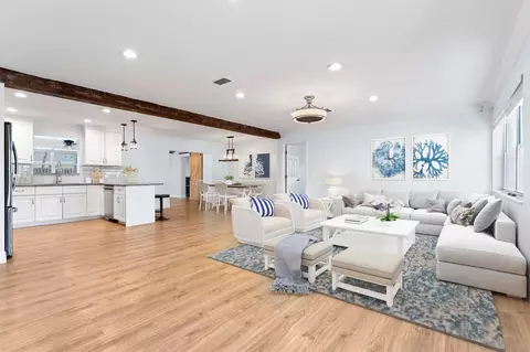 3813 Daphne Ave, Palm Beach Gardens, FL 33410