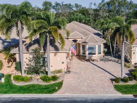 10132 Armani Dr, Boynton Beach, FL 33437
