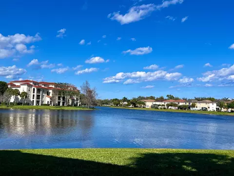 4280 San Marino #108, West Palm Beach, FL 33409