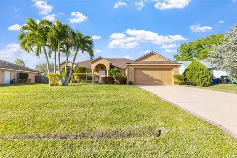 1809 SW Millikin Ave, Port Saint Lucie, FL 34953