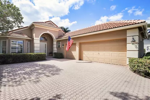 8210 Cypress Point Rd, West Palm Beach, FL 33412