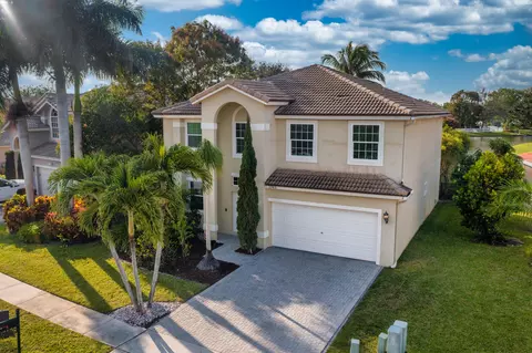3745 Old Lighthouse Cir, Wellington, FL 33414