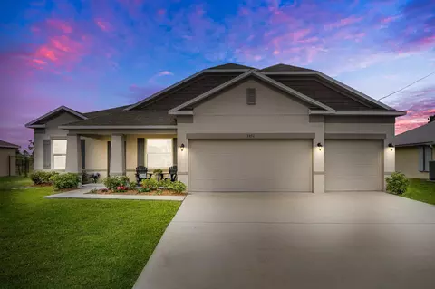 5856 NW Whitecap Rd, Port Saint Lucie, FL 34986
