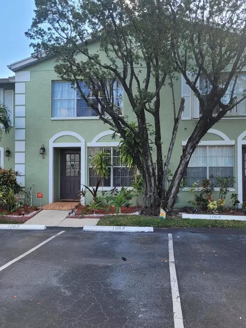 5076 Society Pl W #D, West Palm Beach, FL 33415