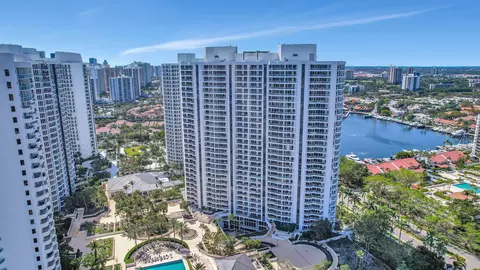 21205 Yacht Club Dr #1109, Aventura, FL 33180