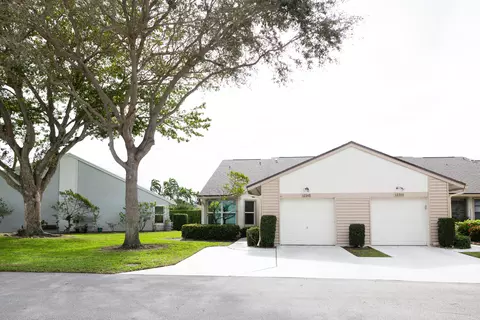 12315 Forest Greens Dr, Boynton Beach, FL 33437