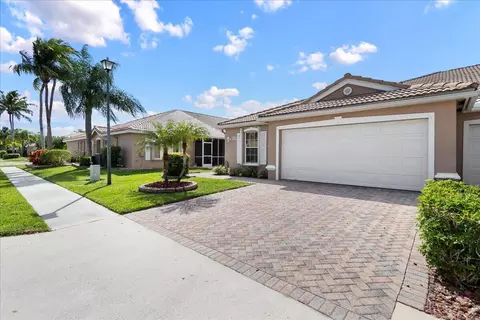 2221 Chickcharnies, West Palm Beach, FL 33411