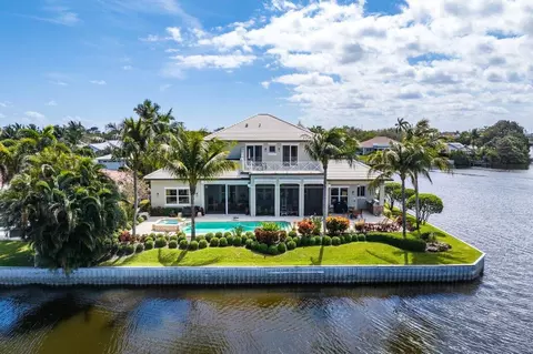 1019 Lake Shore Dr, Delray Beach, FL 33444