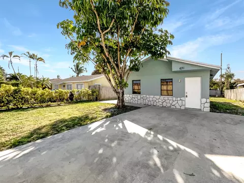 631 Alpine Ave, Lake Worth Beach, FL 33461
