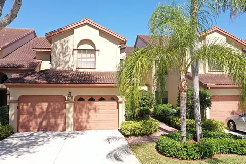 5219 Europa Dr #E, Boynton Beach, FL 33437