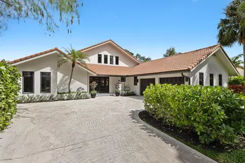 8 River Chase Ter, Palm Beach Gardens, FL 33418