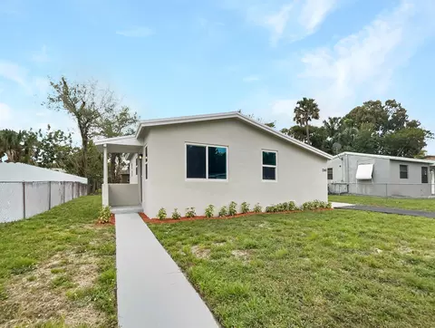 3360 NW 8th Pl, Lauderhill, FL 33311