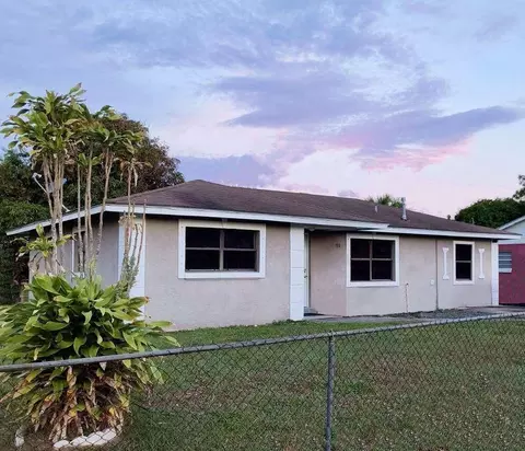 113 Hilton Dr, Fort Pierce, FL 34946