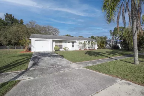 231 NE Solida, Port Saint Lucie, FL 34983