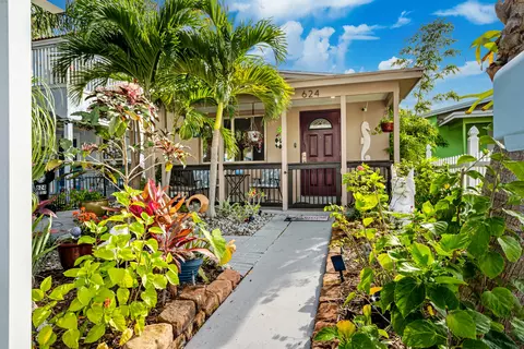 624 N C St, Lake Worth Beach, FL 33460