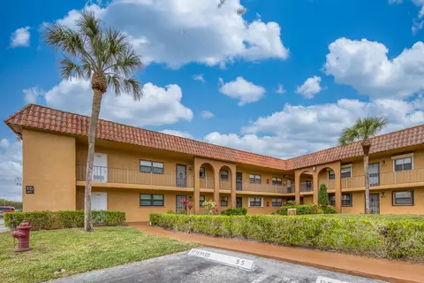 1921 W Woolbright W #B204, Boynton Beach, FL 33426