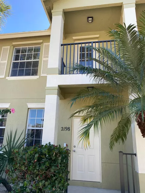 2198 SE Destin, Port Saint Lucie, FL 34952